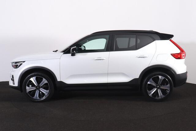 Volvo XC40 Recharge Plus 70 kWh - IntelliSafe Assist & Surround - Parkeercamera achter - Verwarmde voorstoelen & stuur - Parkeersensoren voor & achter - Draadloze tel. lader - Warmtepomp - Extra getint glas - 19' LMV