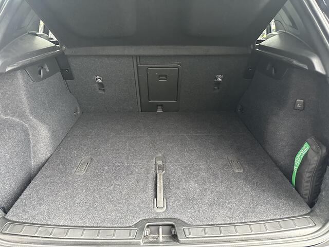 Volvo XC40 2.0 B3 Core ACC|CAM|pilot assist