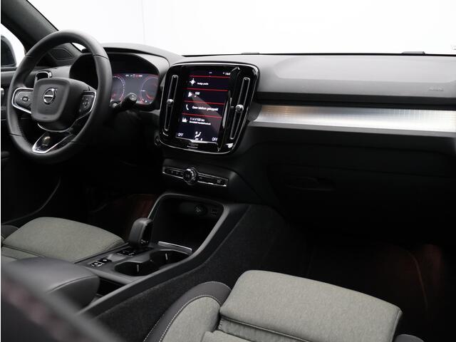Volvo XC40 T4 Plug-in hybrid Core Bright / Trekhaak / Park assist voor+achter / Parkeercamera