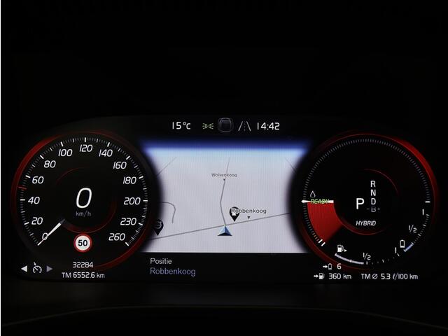 Volvo XC40 T4 Plug-in hybrid Core Bright / Trekhaak / Park assist voor+achter / Parkeercamera