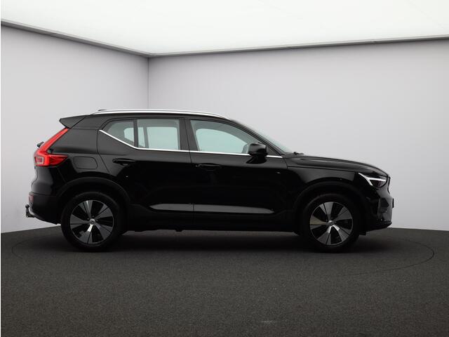 Volvo XC40 T4 Plug-in hybrid Core Bright / Trekhaak / Park assist voor+achter / Parkeercamera