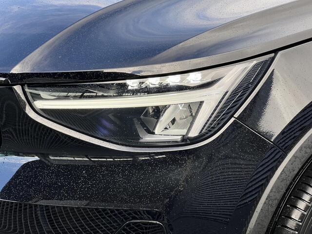 Volvo XC40 2.0 B4 Plus Dark Mild hybrid, Automaat, Driver assist, BLIS, Trekhaak semi elektrisch inklapbaar, Stoel- en stuurverwarming, Parkeercamera, Park assist voor- en achter, verwarmde voorruit