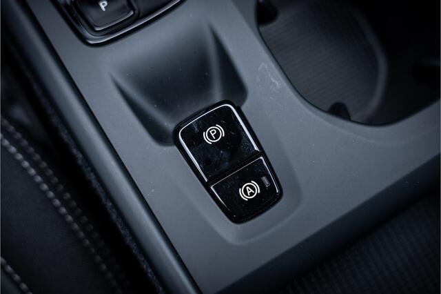 Volvo XC40 1.5 T4 Recharge Core ** Camera ** Stoelverwarming ** Winter-line