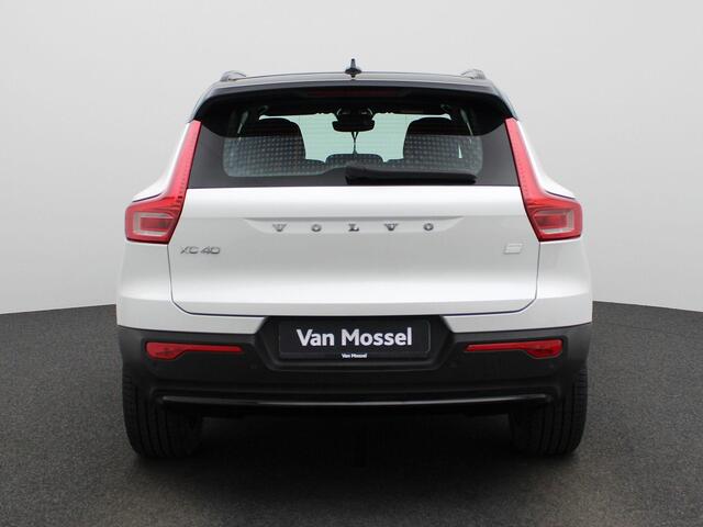 Volvo XC40 Recharge Extended Range Plus 250Pk | Google Navigatie | Apple & Android Carplay | Parkeersensoren Voor & Achter | Achteruitrijcamera | Stoel & Stuurverwarming | Adaptieve Cruise Control |