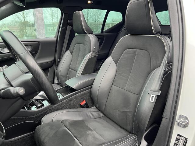 Volvo XC40 1.5 T5 Recharge R-Design PHEV, Automaat, Panoramadak, Trekhaak semi elektrisch inklapbaar, Driver assist, BLIS, Elektrische stoelverstelling, Stoelverwarming, Stuurverwarming, Harman Kardon audio, Leder-nubuck bekleding
