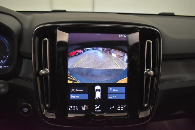 Volvo XC40 1.5 T5 Plug-in hybrid Ultimate Dark SOH 97% Pano Cam Dhoek El-stoelen + Aklep Harman Kardon