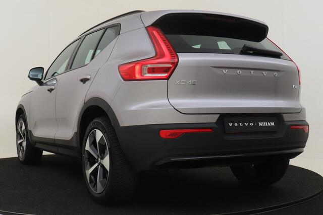 Volvo XC40 B4 (M-HYBRID) PLUS DARK -CAMERA|ADAP.CRUISE|VERW.VOORRUIT|TREKHAAK|HARMAN/KARDON|19"