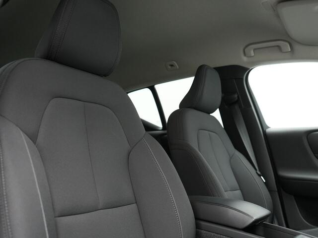 Volvo XC40 T5 Recharge Inscription Plug In Hybrid 262pk Dealer O.H. PHEV | 360 Camera | Sportstoelen Memory & Verwarmd | Stuurwiel Verwarmd | Apple Carplay | Keyless | 19"L.M | Virtual | Navigatie | Cruise Control | DAB |