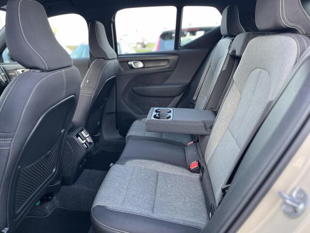 Volvo XC40 B4 Plus Dark