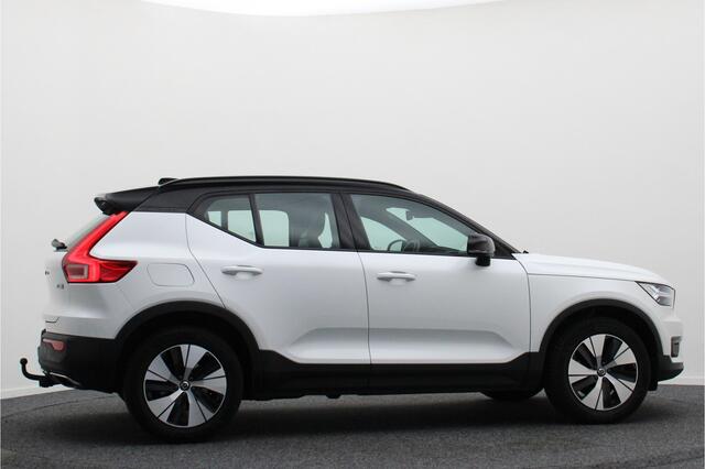 Volvo XC40 2.0 T4 AWD R-Design Panoramadak, H&K, Virtual Cockpit, Apple Carplay, LED, Trekhaak, 18''
