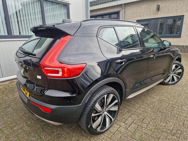 Volvo XC40 Recharge P8 AWD R-Design Pano | Harman Kardon | 20"