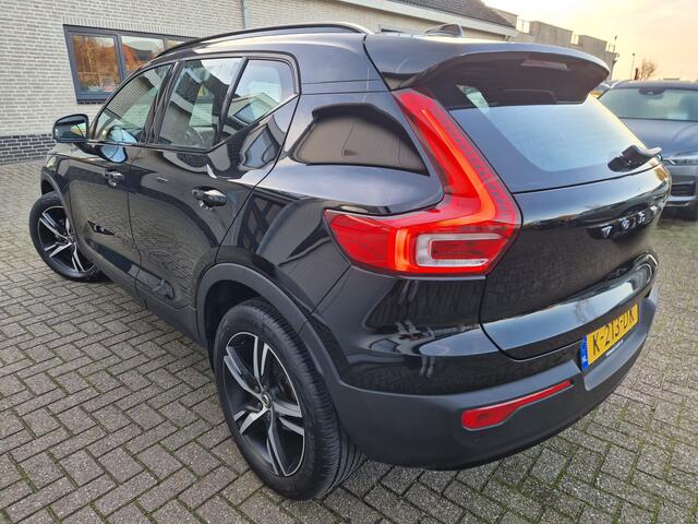 Volvo XC40 1.5 T3 R-Design Harman Kardon | Camera