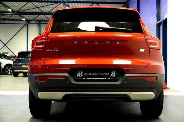 Volvo XC40 1.5 T5 193kW/262pk DCT7 Recharge Inscription PANORAMADAK + HARMAN/KARDON + NAPPALEER + EL.STOEL MET MEMORY + STOEL-&STUURVERWARMING + CRUISE + BLIS + LANE ASSIST + NAVI SENSUS + KEYLESS + EL.TREKHAAK + 360 CAMERA + PARKSENSOREN V&A + 19" LM-VELGEN!!
