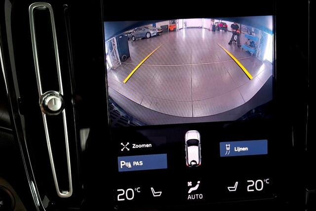 Volvo XC40 1.5 T5 193kW/262pk DCT7 Plug-in hybrid Plus Bright HARMAN/KARDON + NAPPALEDER + LANE ASSIST + STOEL-&STUURVERWARMING + LED KOPLAMPEN + CAMERA + EL.STOELVERSTELLING + KEYLESS ENTRY&GO + PD-GLASS + PARKSENSOREN + 18" LM-VELGEN!!