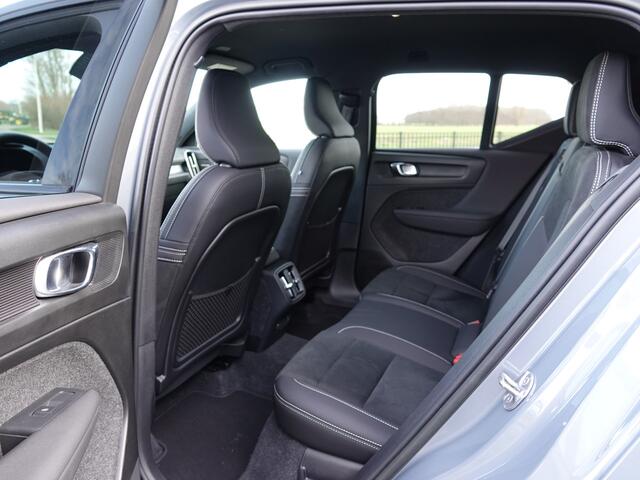 Volvo XC40 2.0 B3 Plus Dark H-LEER | ACC | MEMORY | BLIS + CTA | HK-AUDIO