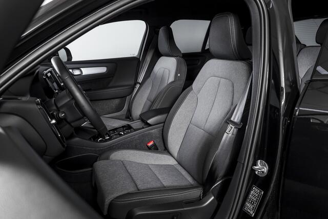 Volvo XC40 1.5 T4 Plug-in hybrid Plus Dark | Dig. Cockpit | Adapt. Cruise | Harman/Kardon | Elek. Stoelen | Stoel-+Stuurverw. | PDC | Camera | NAV+App. Connect | ECC | LM 19" | 2151