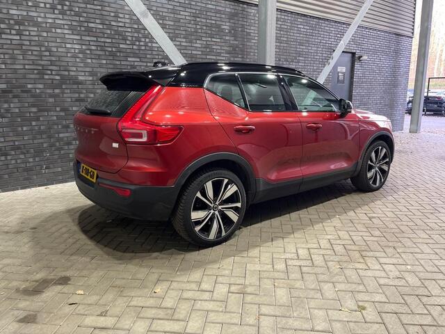 Volvo XC40 Recharge P8 AWD R-Design | Panoramadak | Trekhaak | 360 Camera | Harman/Kardon | Stoel+Stuurverwarming | 20 Inch