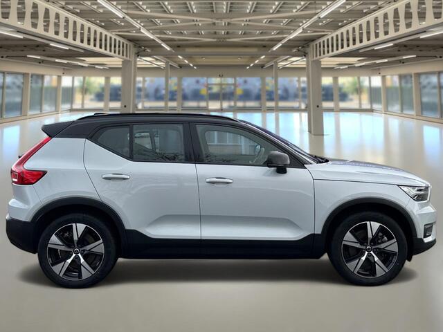 Volvo XC40 Recharge P8 AWD R-Design Schuifdak/360 camera/trekhaak/rijklaar met garantie