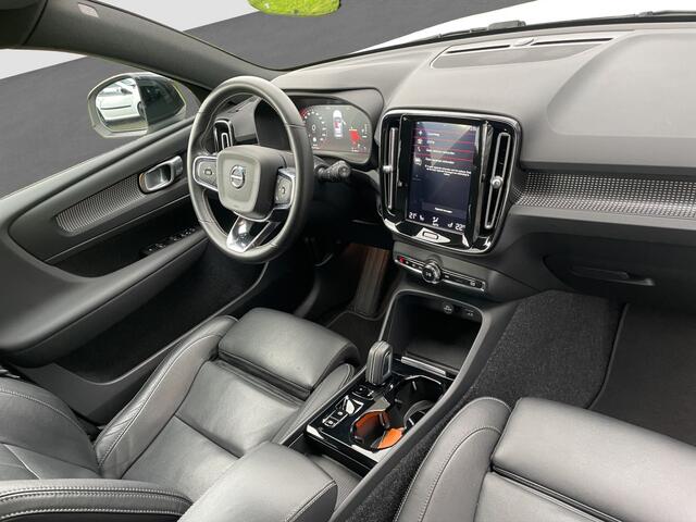 Volvo XC40 1.5 T5 Recharge R-Design Pano | D.hoek | Carplay