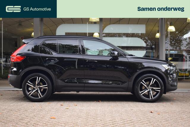 Volvo XC40 2.0 T5 AWD R-Design met PANO|HARMAN|TREKHAAK|CAMER