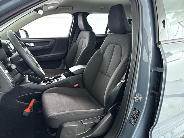 Volvo XC40 T2 Momentum Core | Park Assist | Cruise Control | Navigatie