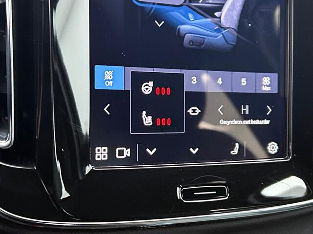 Volvo XC40 B4 Dark | Trekhaak | Pilot Assist | BLIS | H&K | Memory Seats |