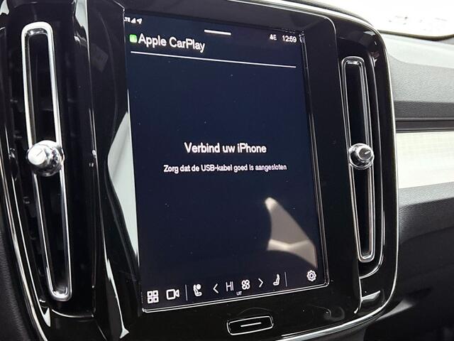 Volvo XC40 B4 Dark | Trekhaak | Pilot Assist | BLIS | H&K | Memory Seats |