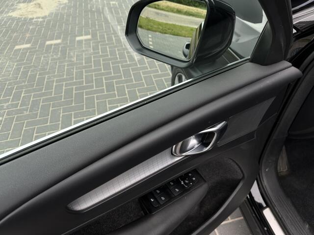 Volvo XC40 1.5 T4 Rech Inscr. M2022 NAVI PDC CAMERA LEDER LED VIRTUAL