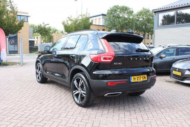 Volvo XC40 1.5 T5 TE R-Design, panoramadak, Harman Kardon, 262pk