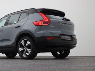 volvo-xc40-1.5-t4-recharge-r-design