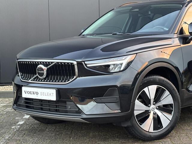 Volvo XC40 2.0 B3 Essential / elek. trekhaak / Stoel- en stuurverwarming / cruise control / all season / carplay /