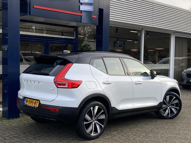 Volvo XC40 1.5 T4 Recharge R-Design / Automaat / NL-Auto / Dealer-Onderhouden / Half-Leder / Pilot-Assist / Open-Panodak / Elektr.-Uitklapbare Trekhaak / Stoel- en Stuurverwarming / Adaptieve Cruise-Control Stop&Go / Climate-Control / Keyless / LED / Dodehoek-Detect
