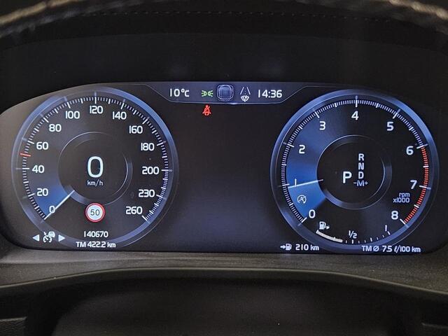 Volvo XC40 1.5 T3 R-Design | Harman/Kardon | Parkeersensoren V+A | Camera | Volvo on Call | Adaptieve cruise control | Pilot assist | Apple carplay/android auto | Keyless entry/start |