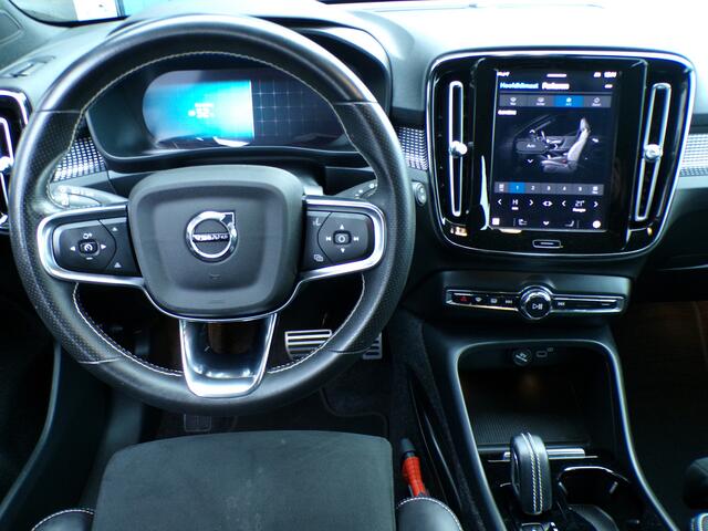 Volvo XC40 Recharge P8 AWD R-Design, SOH 92.7 % / Full LED / Carplay + Android Auto / Stoel + stuurverwarming