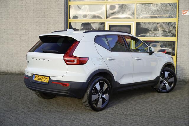 Volvo XC40 1.5 T2 Automaat! Momentum Core BJ2020 Lmv 19" | Led V+A | Pdc | Apple Carplay | Navi (Niet vrijgeschakeld) | Virtual cockpit | Climate control | Cruise control | Extra getint glas