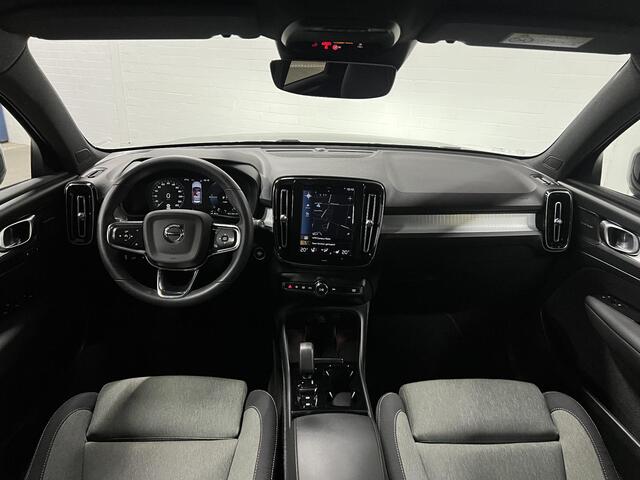 Volvo XC40 T4 RECHARGE PLUS DARK Trekhaak | Stoel-/stuurverwarming | Cruise control | Achteruitrij camera | Carplay