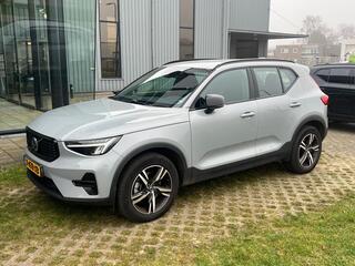 volvo-xc40-2.0-b3-plus-dark-automaa