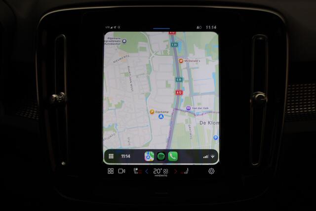 Volvo XC40 Recharge P8 AWD R-Design Two-Tone, Panoramadak, Apple Carplay, Pilot Assist, Trekhaak, 20"