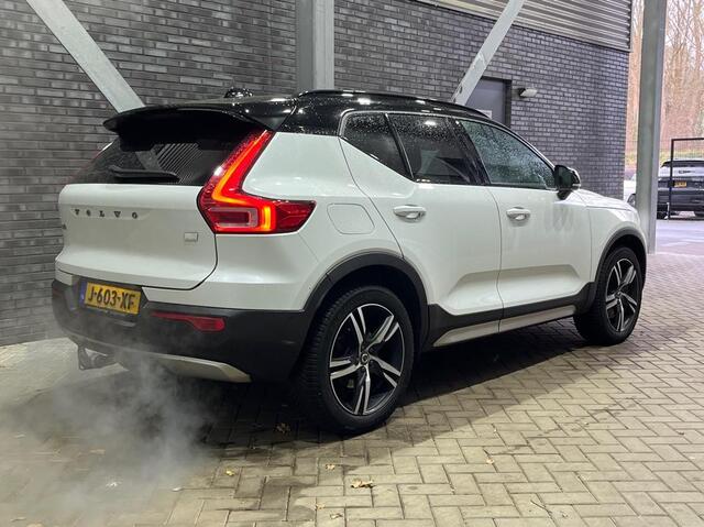 Volvo XC40 T5 Recharge R-Design | Panoramadak | 360° Camera | Trekhaak | ACC | Stoel+Stuurverwarming