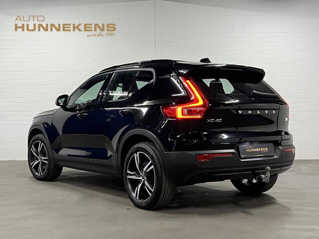 Volvo XC40 T5 Plug-in hybrid R-design Trekhaak | Adaptive Cruise | Open dak | Stoel-/stuurverwarming | Achteruitrij camera | Carplay