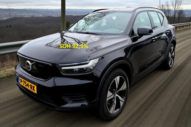 Volvo XC40 Recharge Twin Plis AWD 300kW/408pk Aut. R-Design SOH 92% ADAPT.CRUISE + EL.TREKHAAK + CAMERA + BLIS + PILOT ASSIST + GOOGLE DASHBOARD + LANE ASSIST + SPORTSTOELEN + STOEL-&STUURVERWARMING + PARKSENSOREN V&A + 19" LM-VELGEN!!