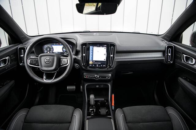 Volvo XC40 1.5 T5 Recharge R-Design | Trekhaak | Panoramadak | Power Seats | Harman / Kardon | 360 Camera | Standkachel |