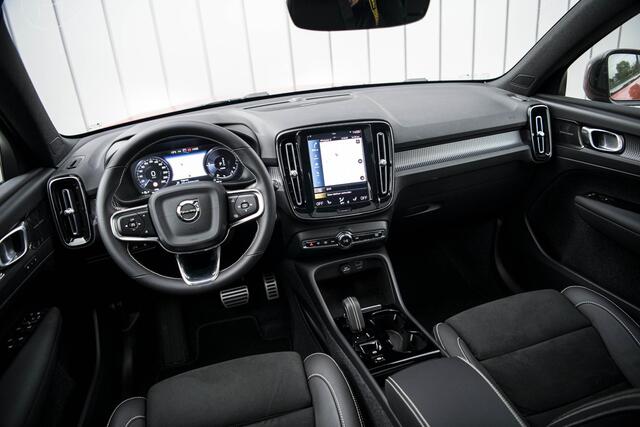 Volvo XC40 1.5 T5 Recharge R-Design | Trekhaak | Panoramadak | Power Seats | Harman / Kardon | 360 Camera | Standkachel |