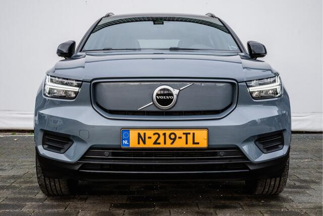 Volvo XC40 Recharge Plus Trekhaak/ Stoel-stuurverwarming/ Blis/ Camera/ Navigatie/ Carplay/ Contourstoelen
