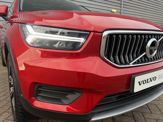 Volvo XC40 1.5 T4 Recharge Inscription / 19" Velgen / glazen panoramisch schuif-/kanteldak / Leder bekleding /