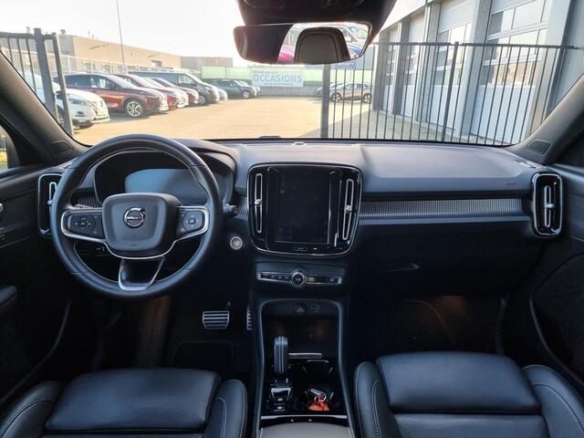 Volvo XC40 1.5 T5 Recharge R-Design | Navigatie | Stoelverwarming | Trekhaak |