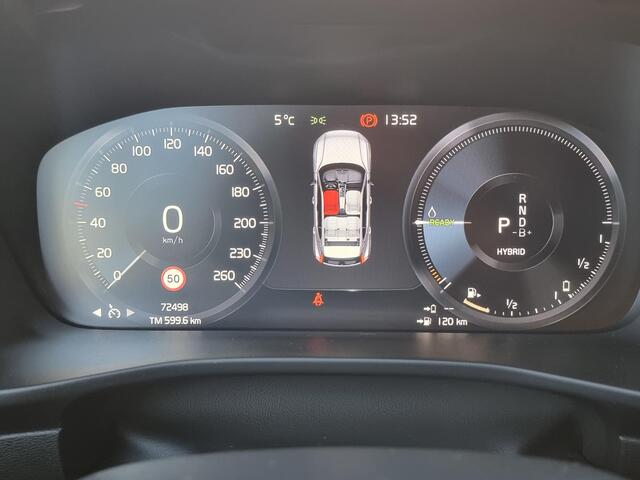 Volvo XC40 1.5 T5 Recharge R-Design | Navigatie | Stoelverwarming | Trekhaak |