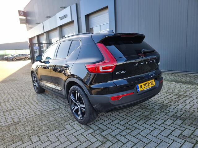 Volvo XC40 1.5 T5 Recharge R-Design | Navigatie | Stoelverwarming | Trekhaak |