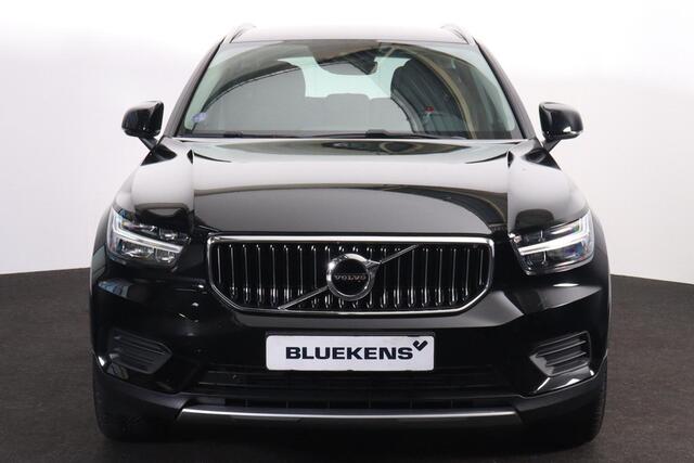 Volvo XC40 T4 Recharge Inscription Expression - Parkeersensoren achter - Cruise control - Standkachel - Elektr. inklapbare trekhaak - 18' LMV