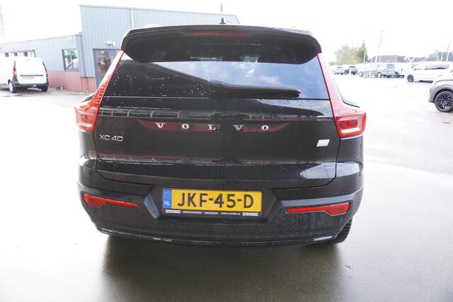 Volvo XC40 1.5 T4 Recharge Dark Plus Hybride nr. V034 | Climate | Camera | Navi | Cruise | Panoramadak